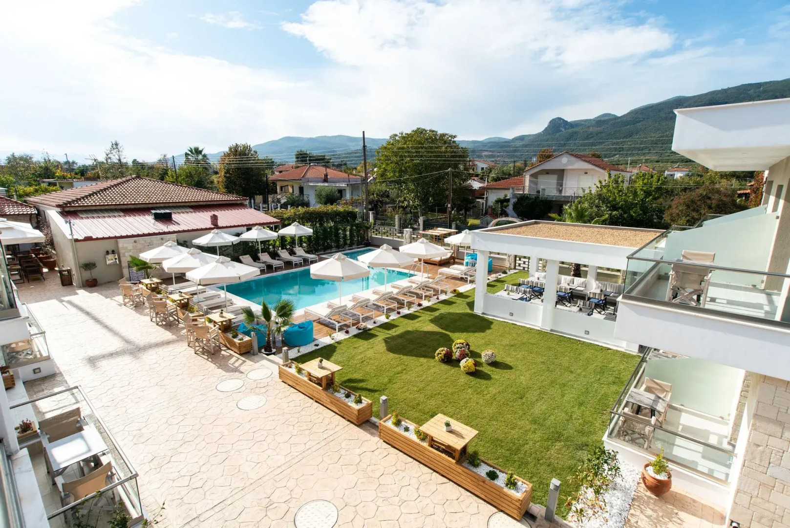 Lagaria II Apartments