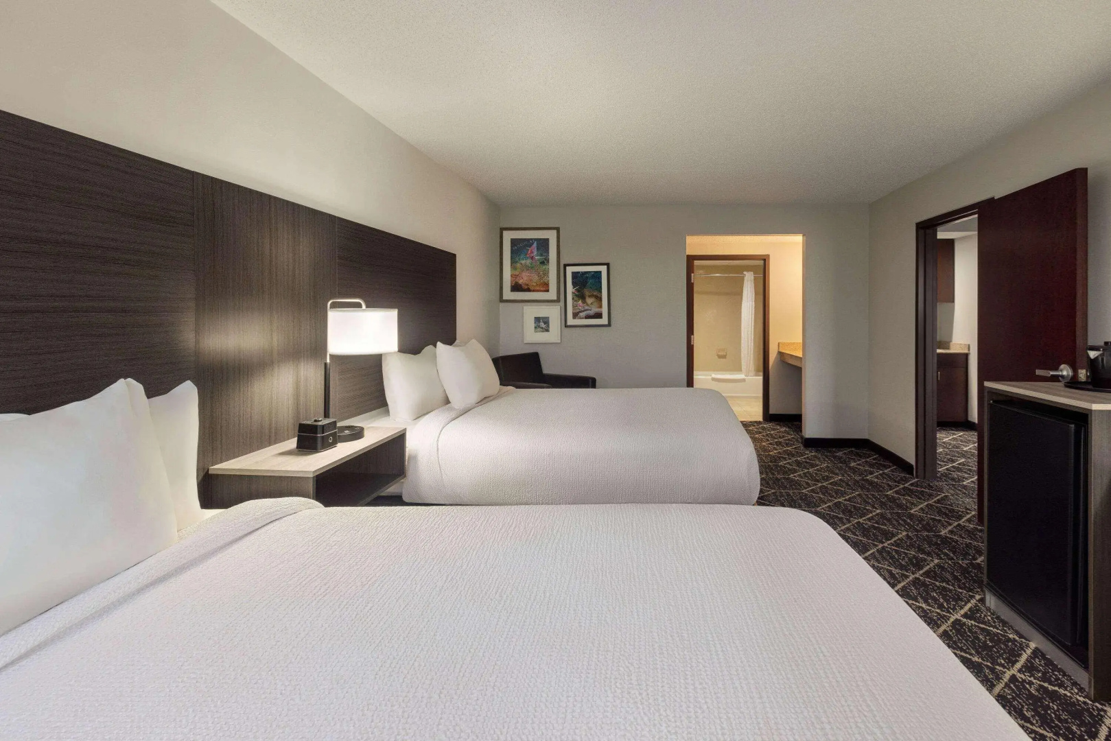 La Quinta Inn & Suites by Wyndham Lake George