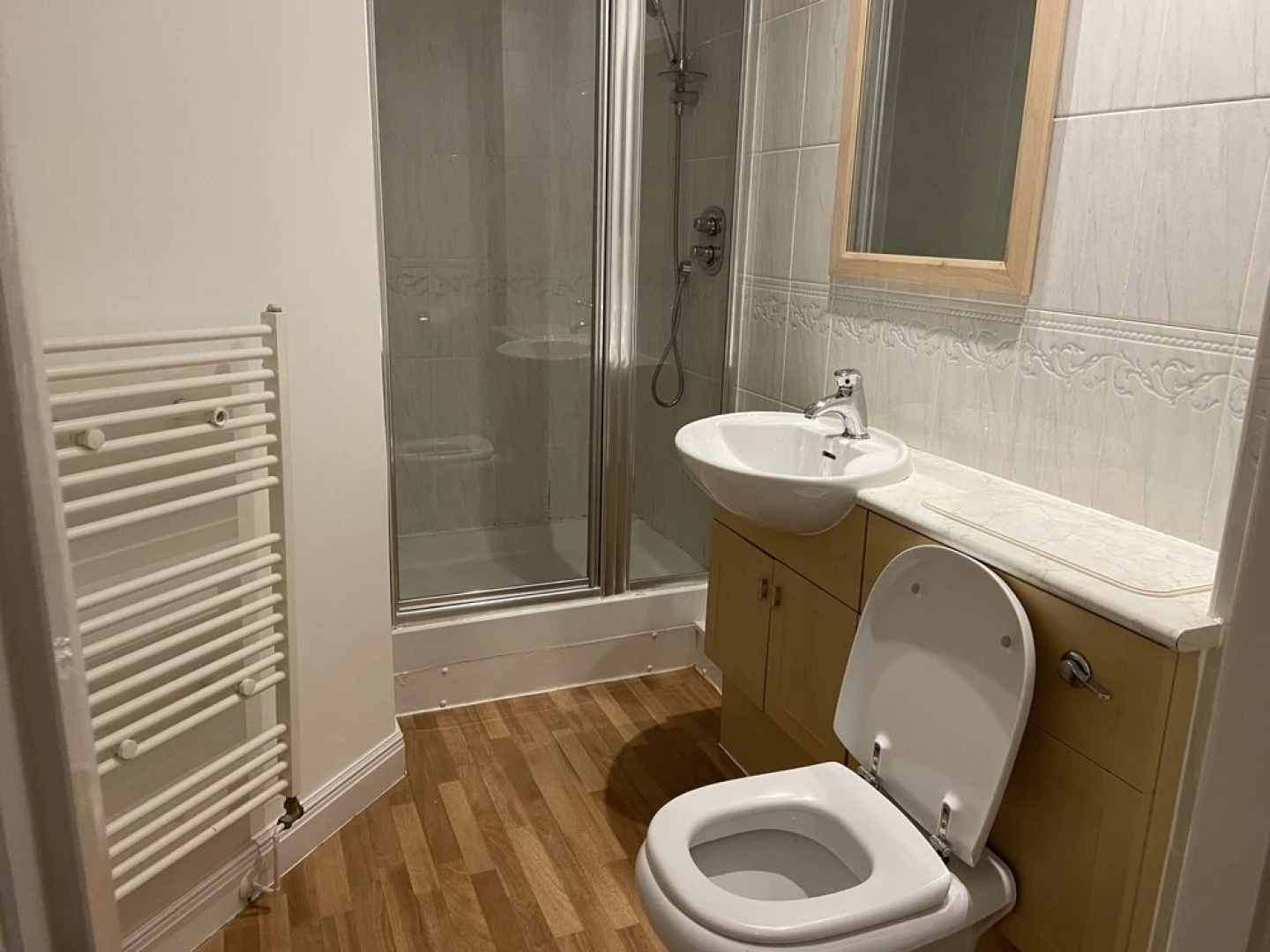 Royal Oak Apartment in Manchester Central Location