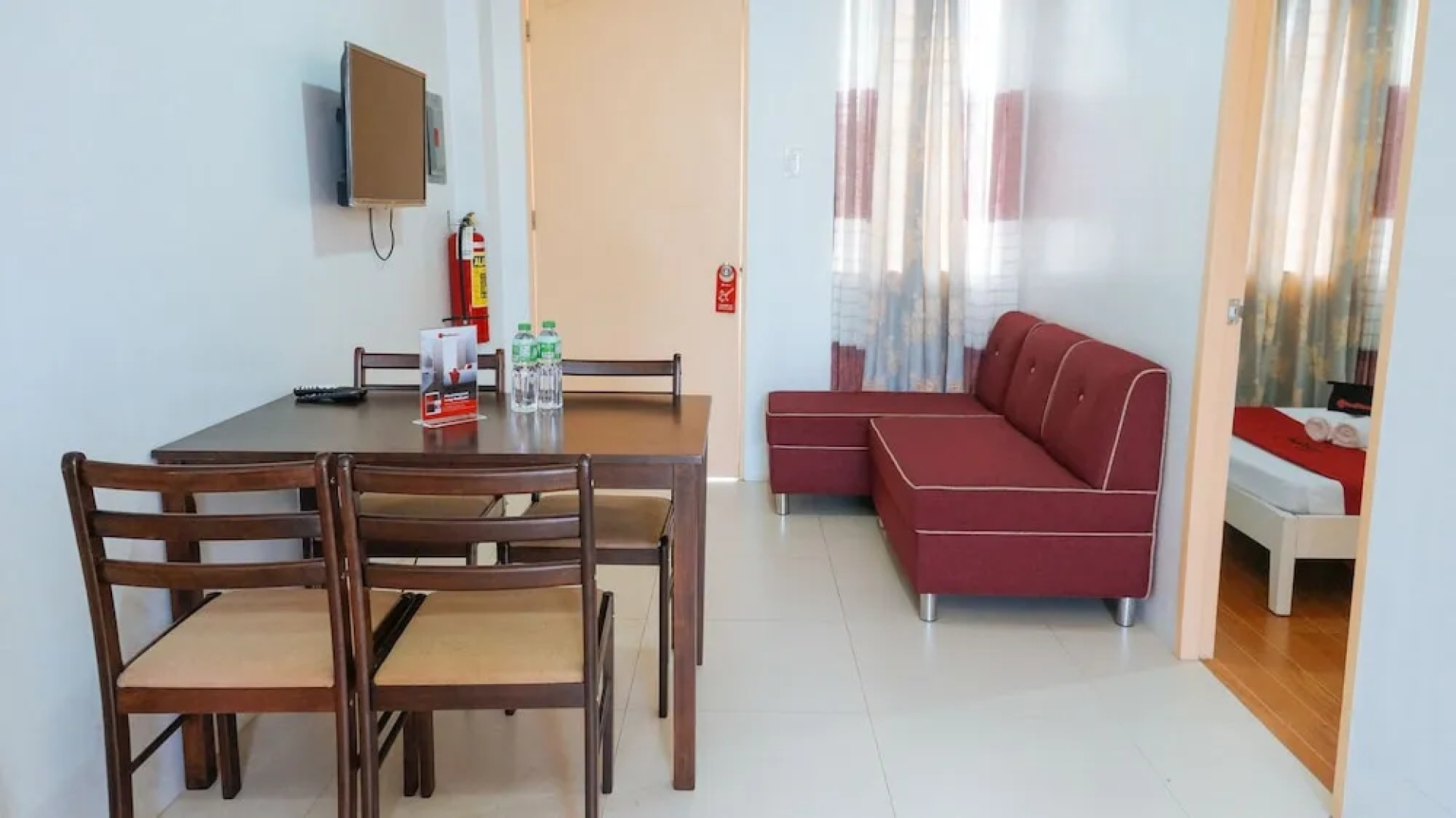 RedDoorz Plus near Talisay Town Center