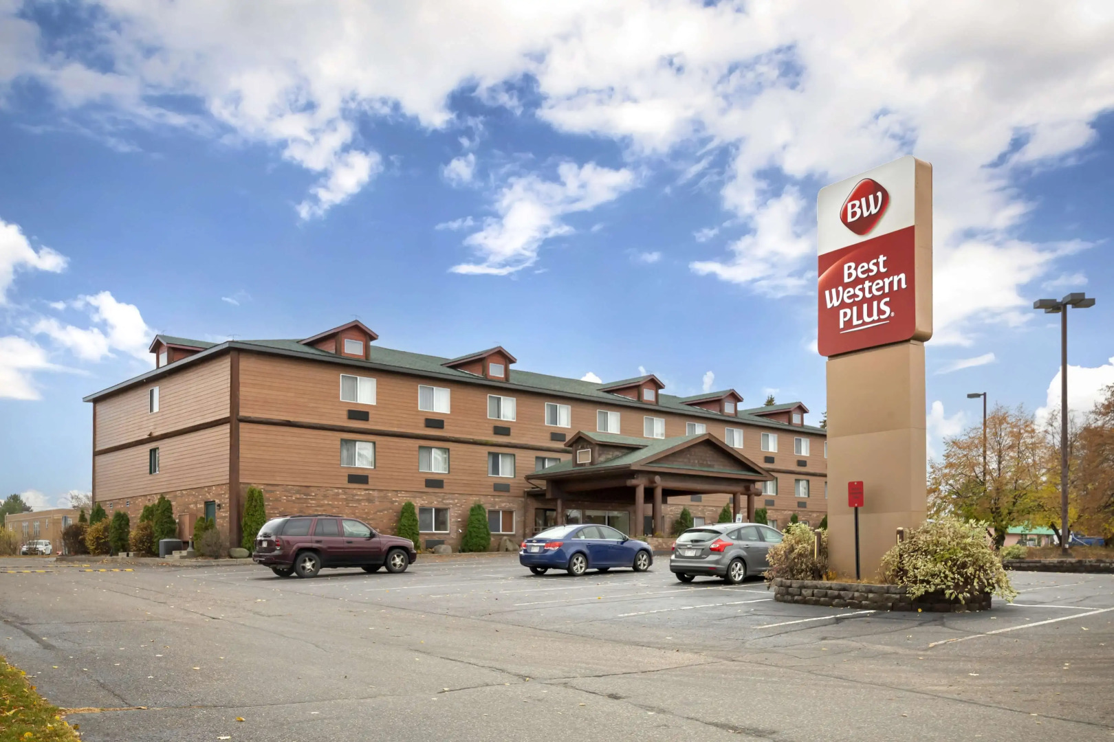 Best Western Plus Concord Inn
