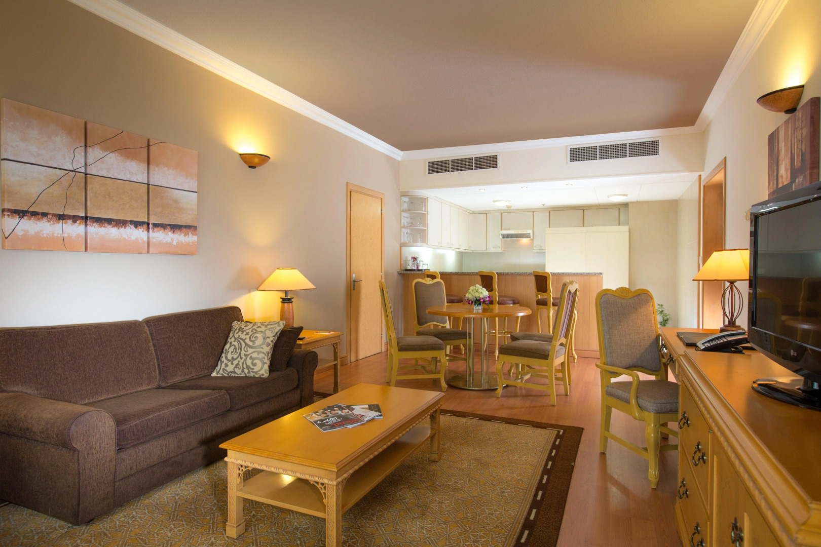 Millennium Plaza Downtown Suites