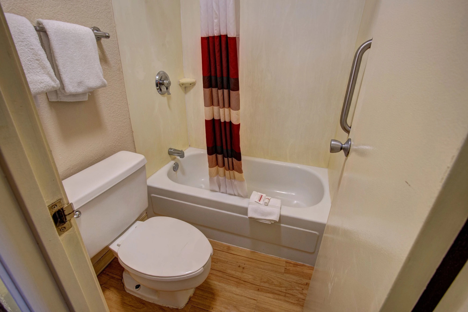 Red Roof Inn Pensacola – I-10 at Davis Highway