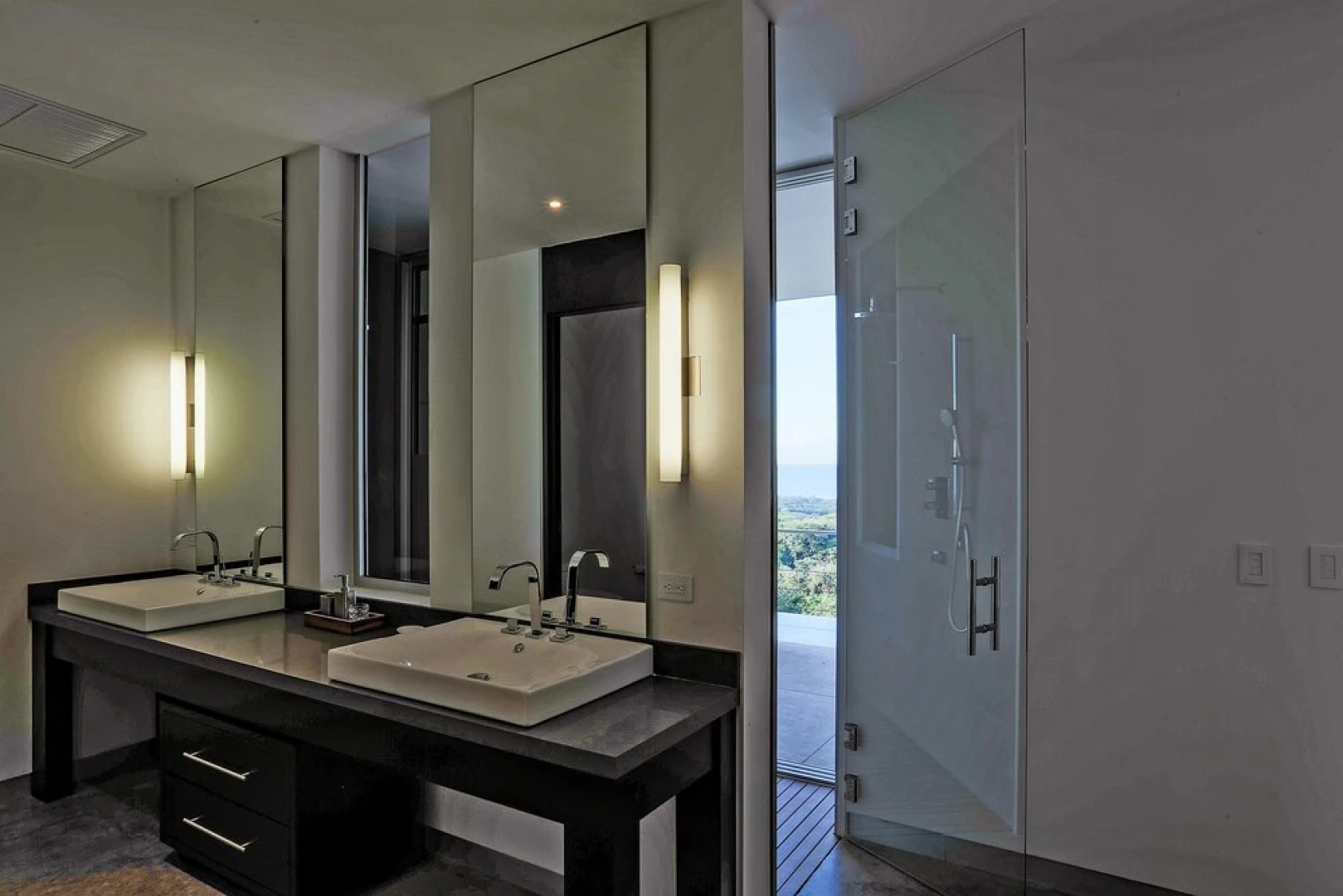 Kalia Luxury Homes Rentals