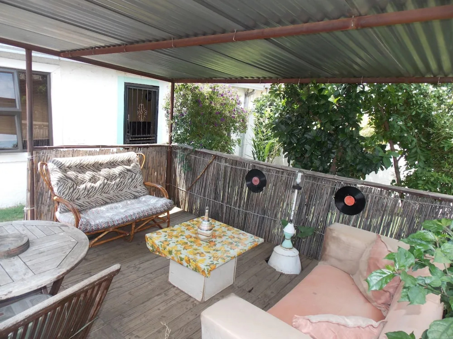 Orlando West Guest House - Hostel