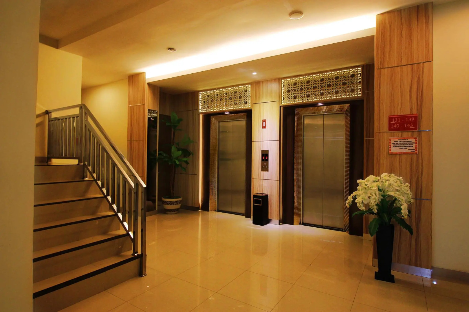 Rangkayo Basa Halal Hotel