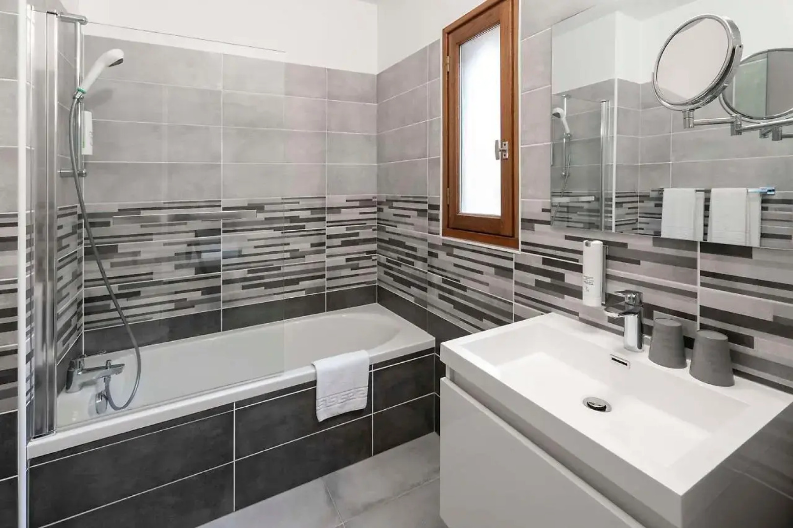 Sure Hotel by Best Western Saintes