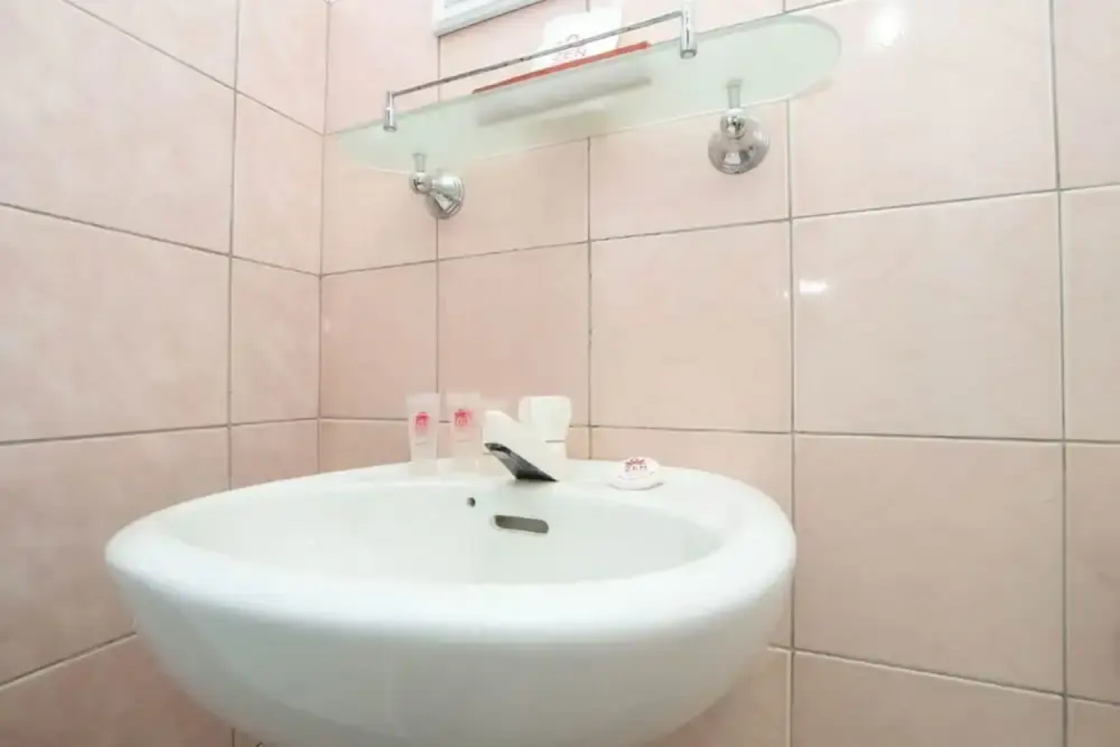 ZEN Rooms Pescadores Seaview Cebu