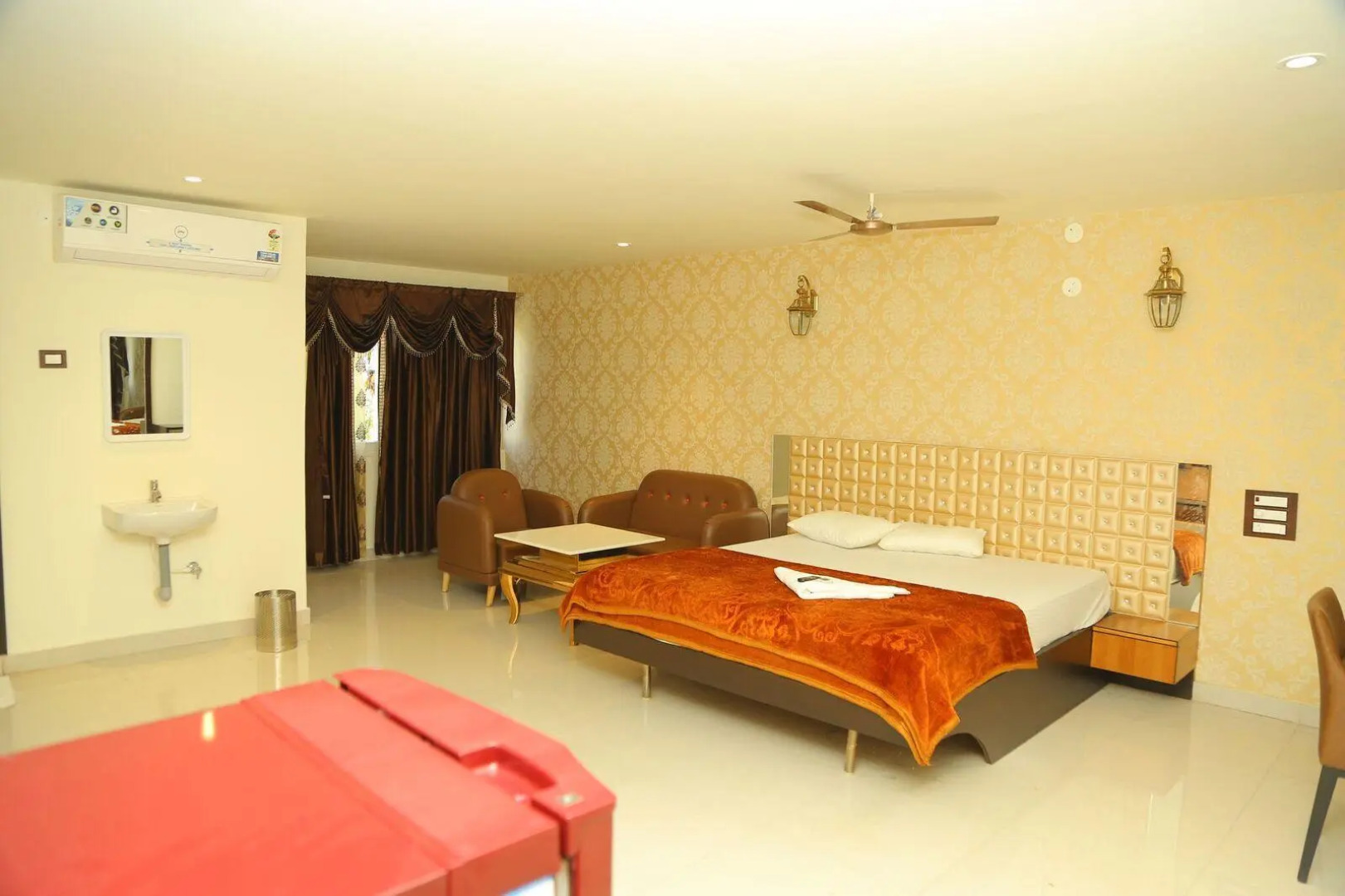 Santoshi Novatel Hotel