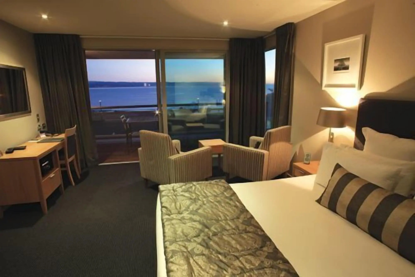 The Crown Hotel Napier