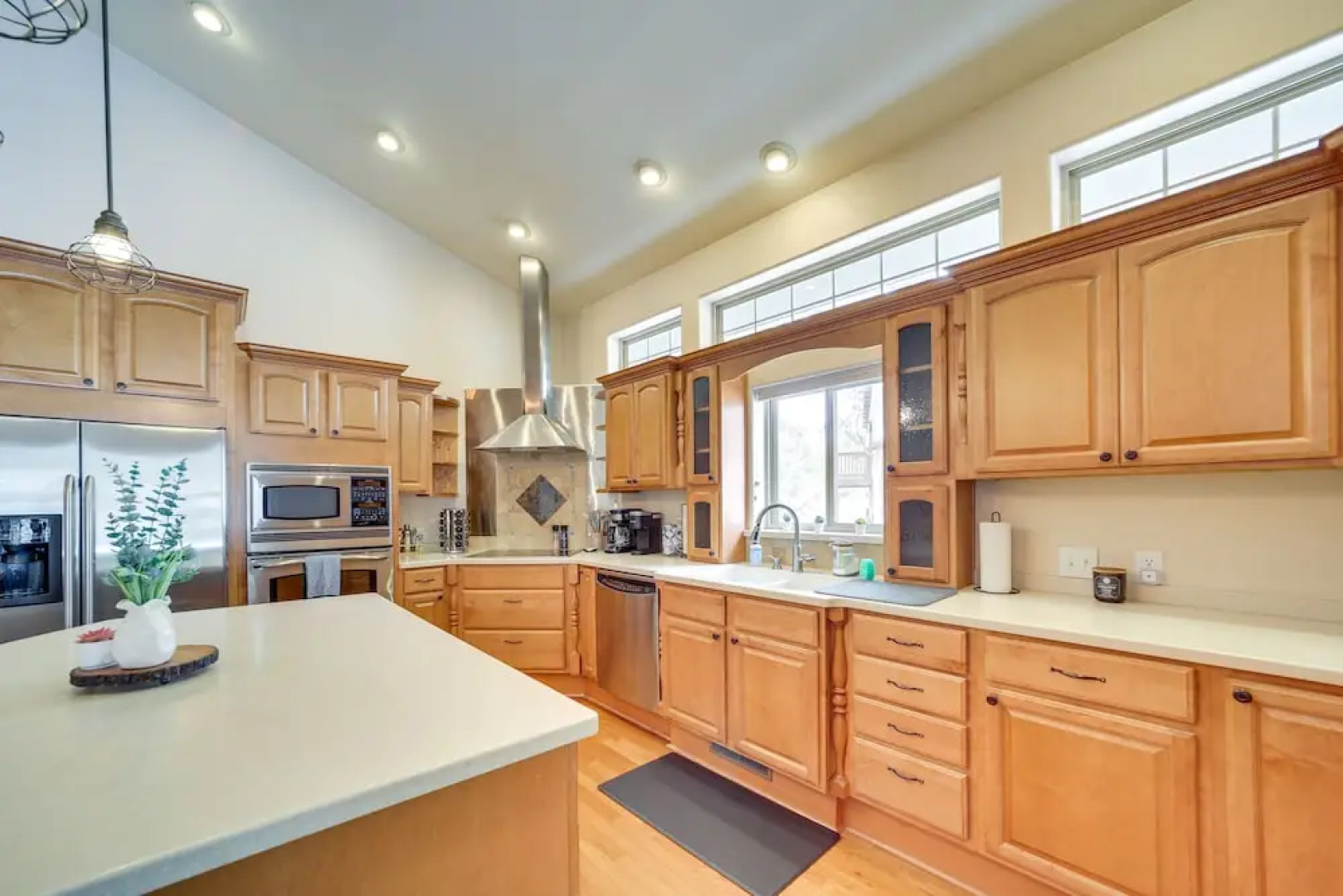Golf & Hike: Munds Park Retreat w/ Forest Access!