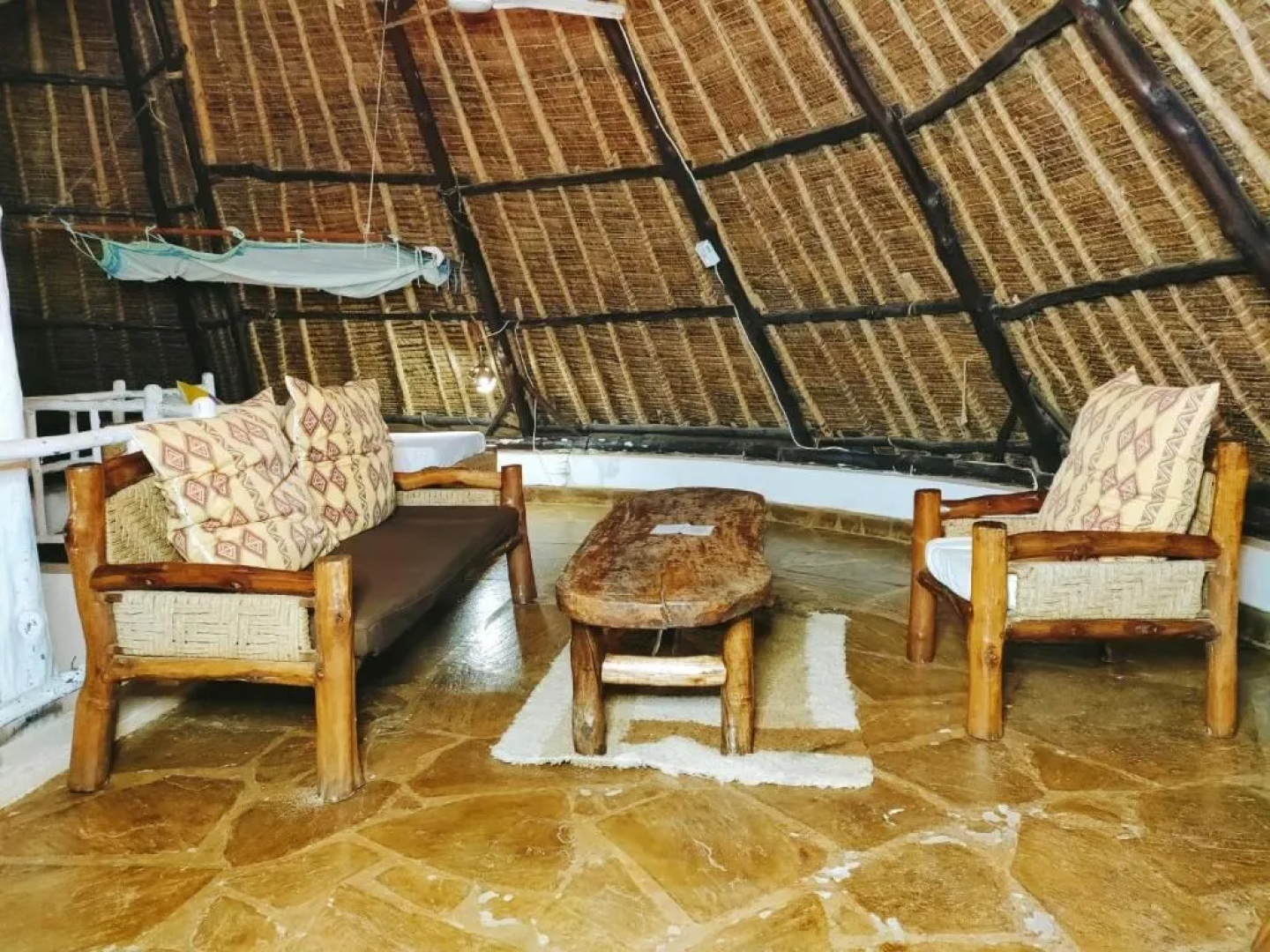 Upani in Daini