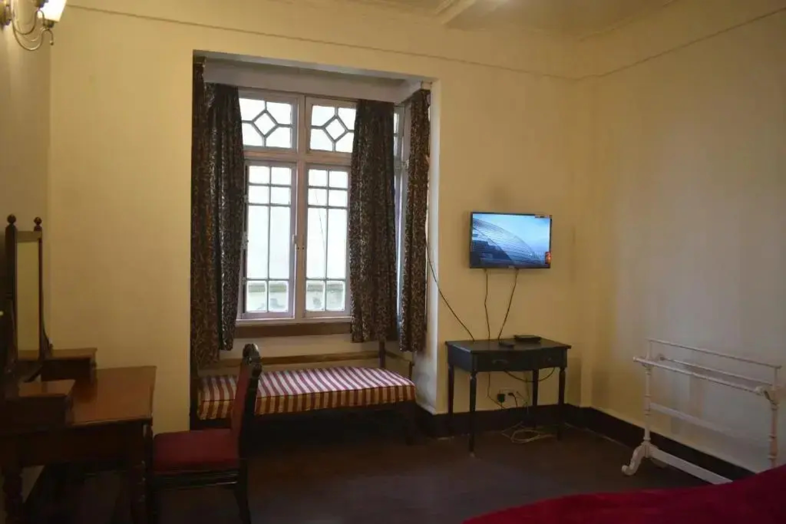 Pineridge Hotel