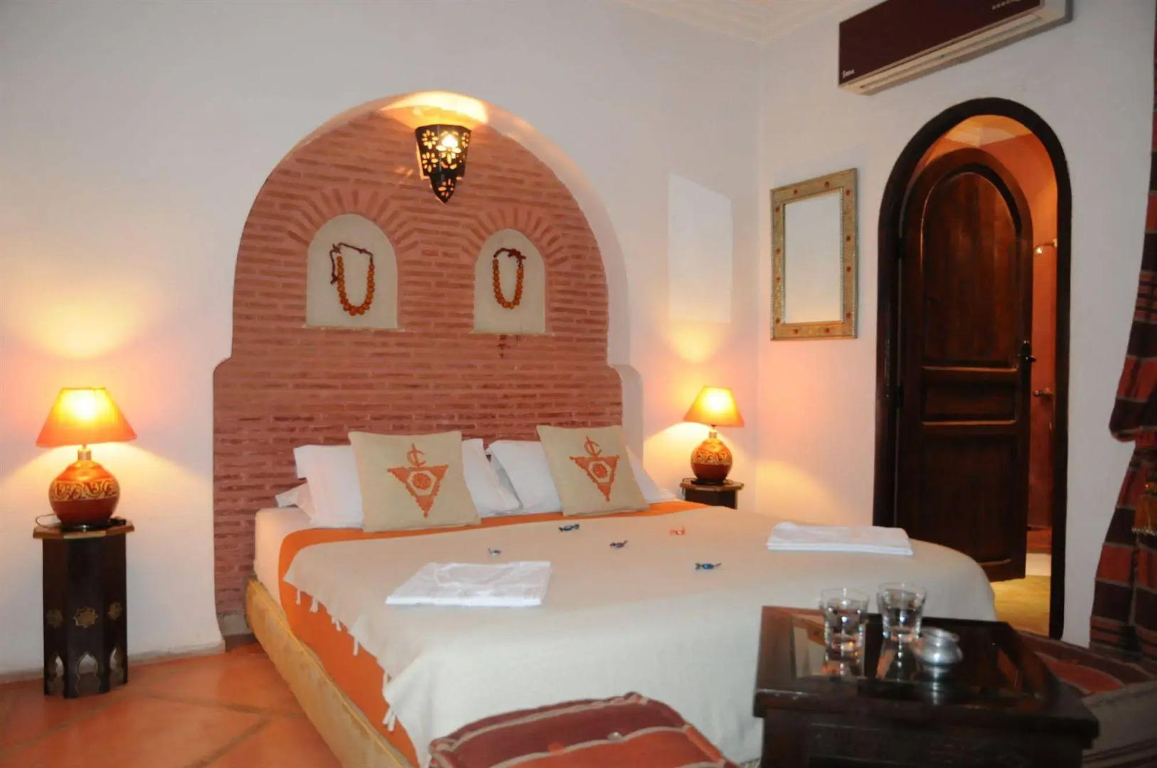 Riad Lauriers Blancs