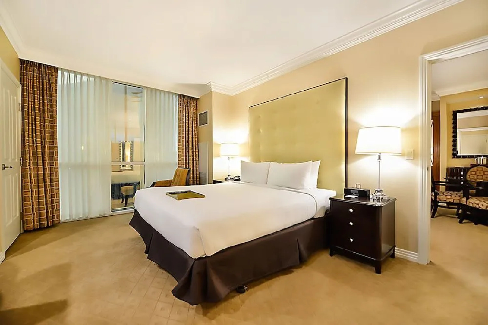 Signature Suites Collection