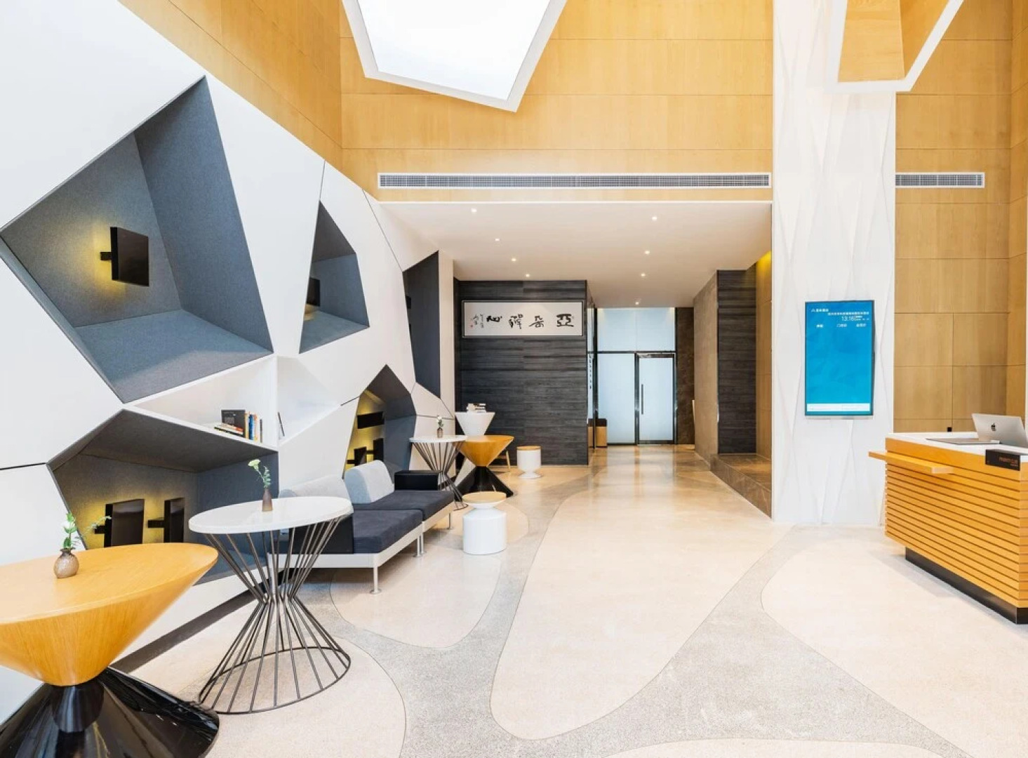 Atour Hotel Railway Station Dalian