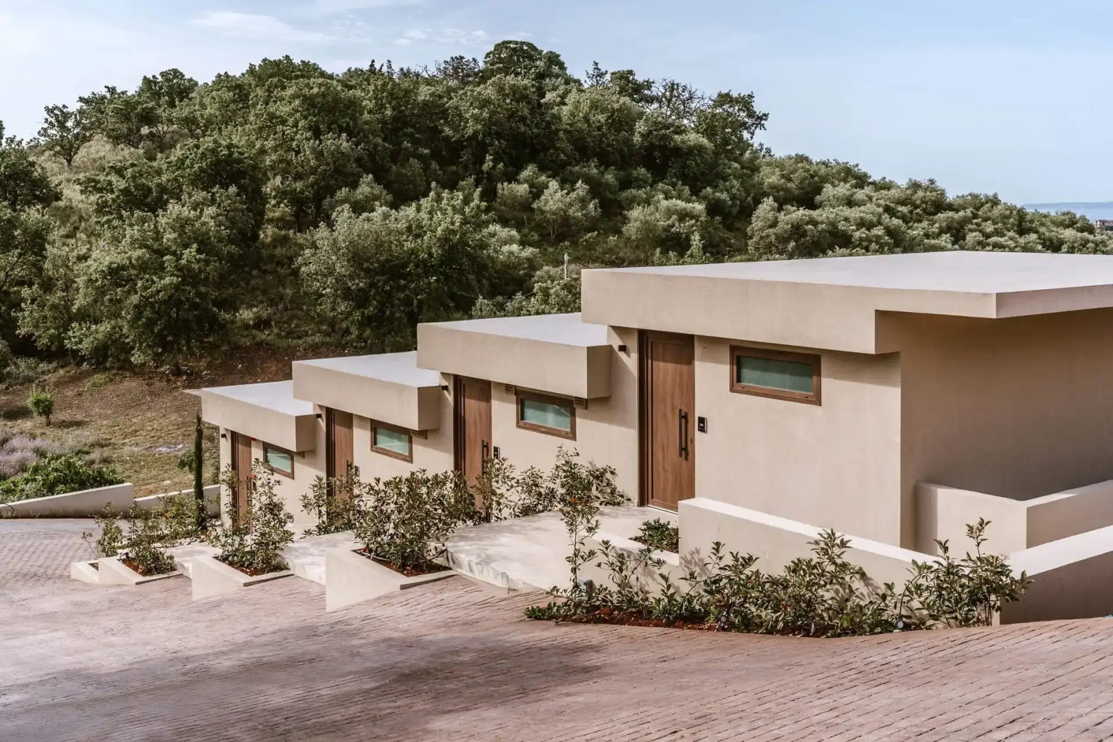 4S Sivota Sun Side Serenity
