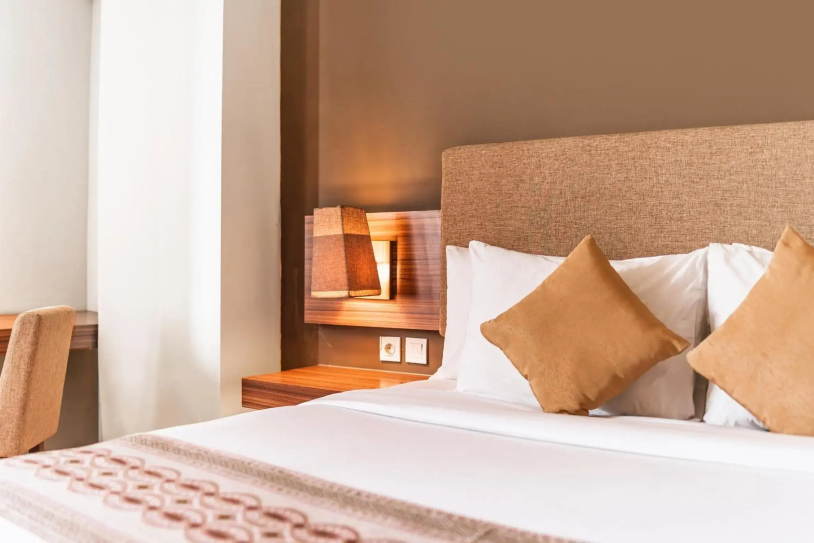 Lunara Home Living by Daphna Management