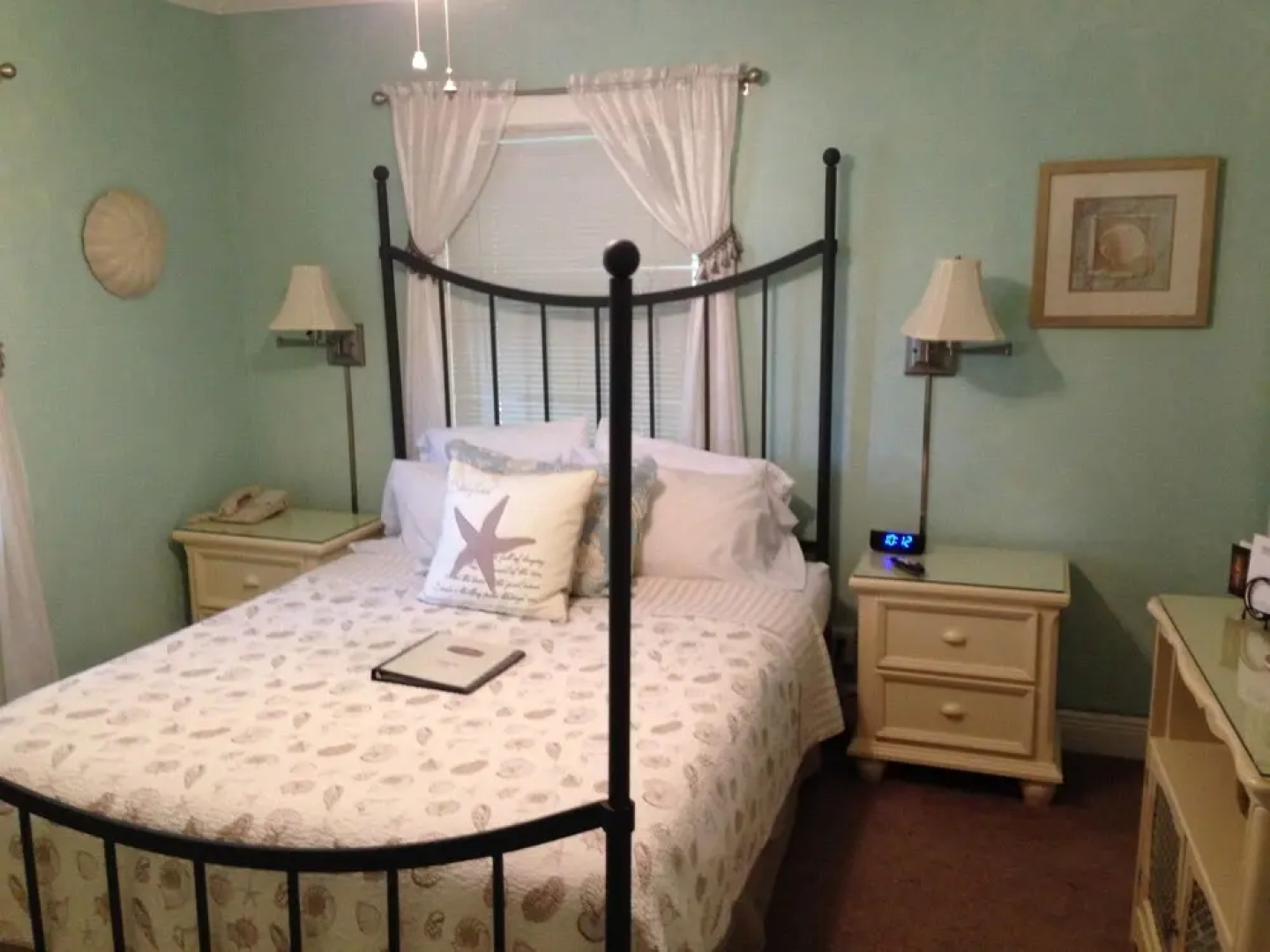 The Mango Inn Bed & Breakfast