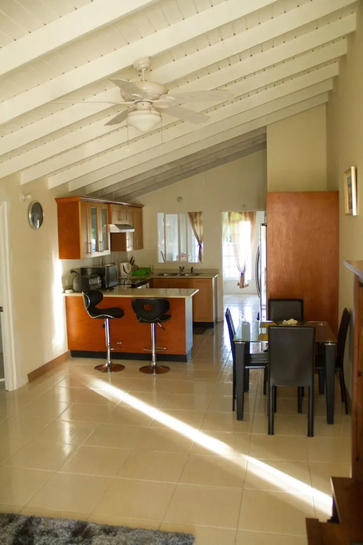 Greenoasis Guest House