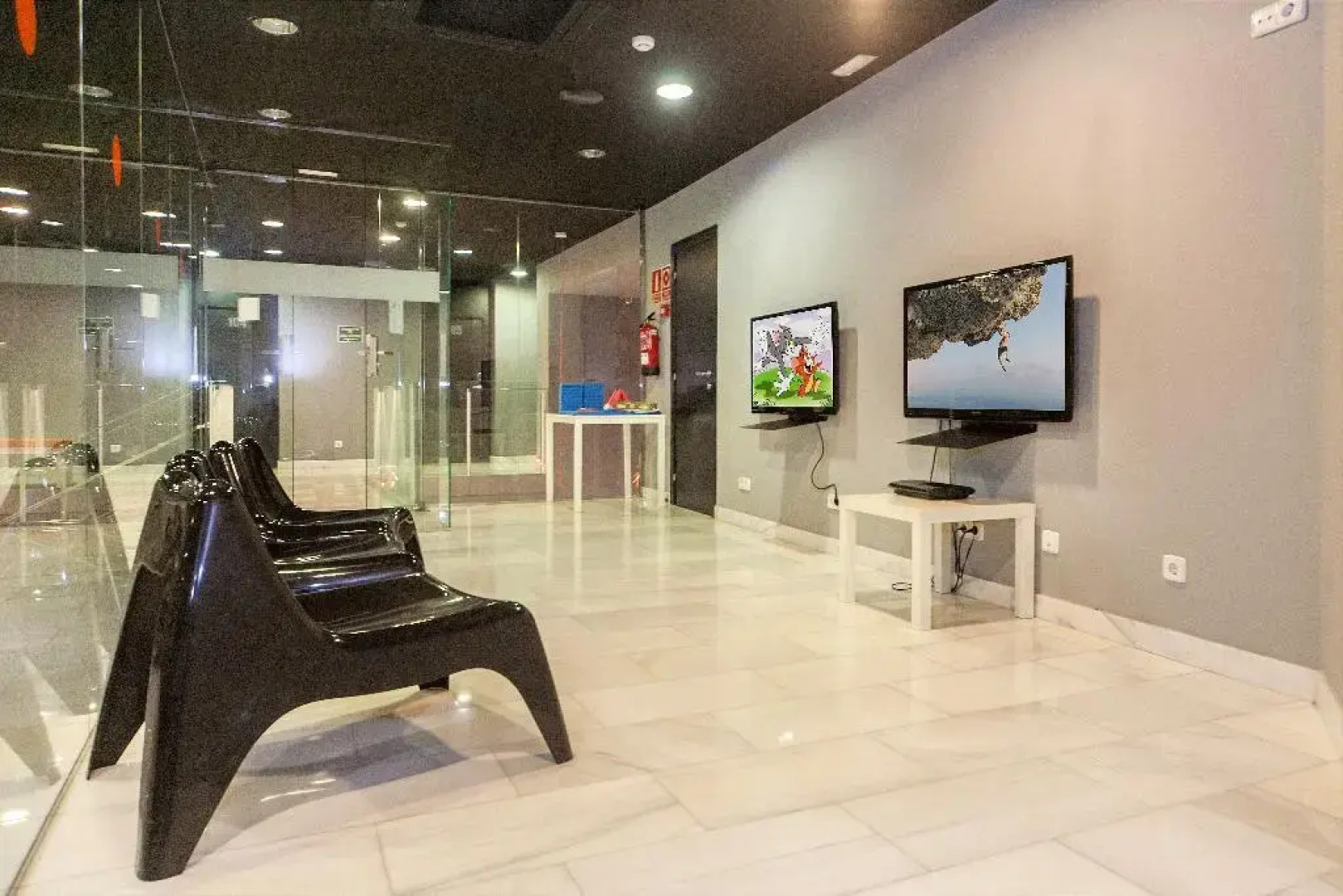 Отель Barna House Hotel