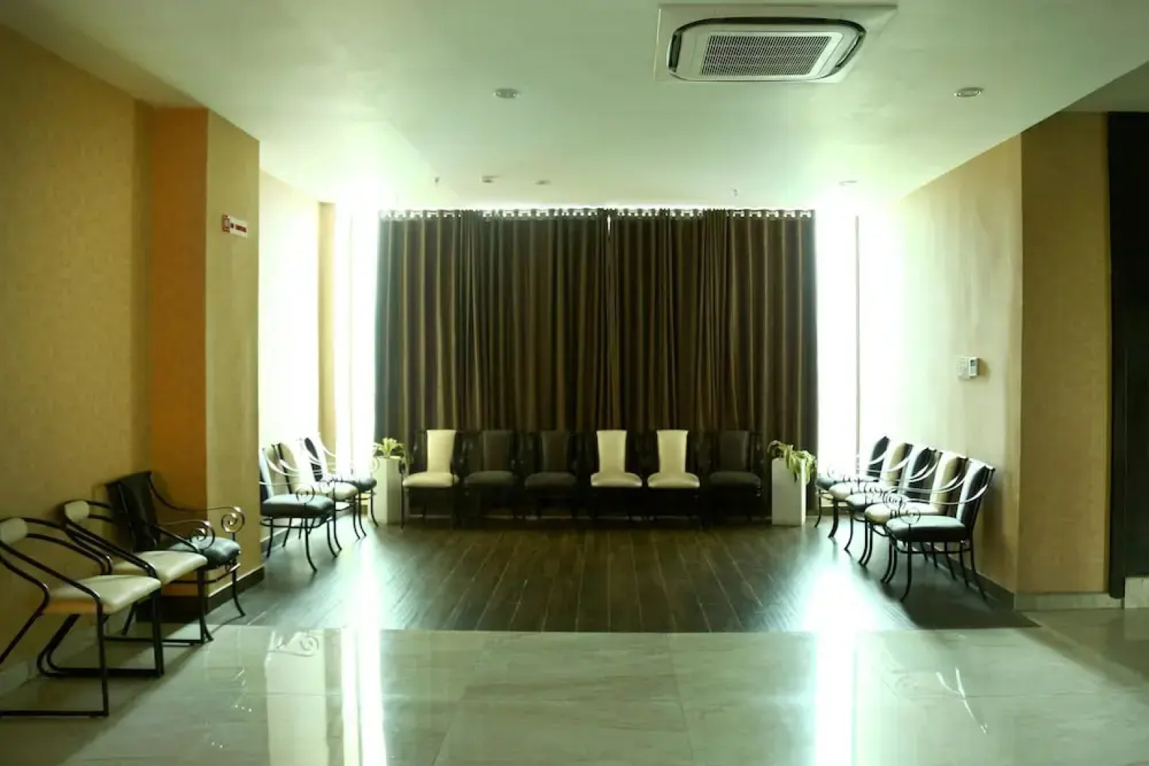 OYO 1566 Hotel Kranthi's Innotel