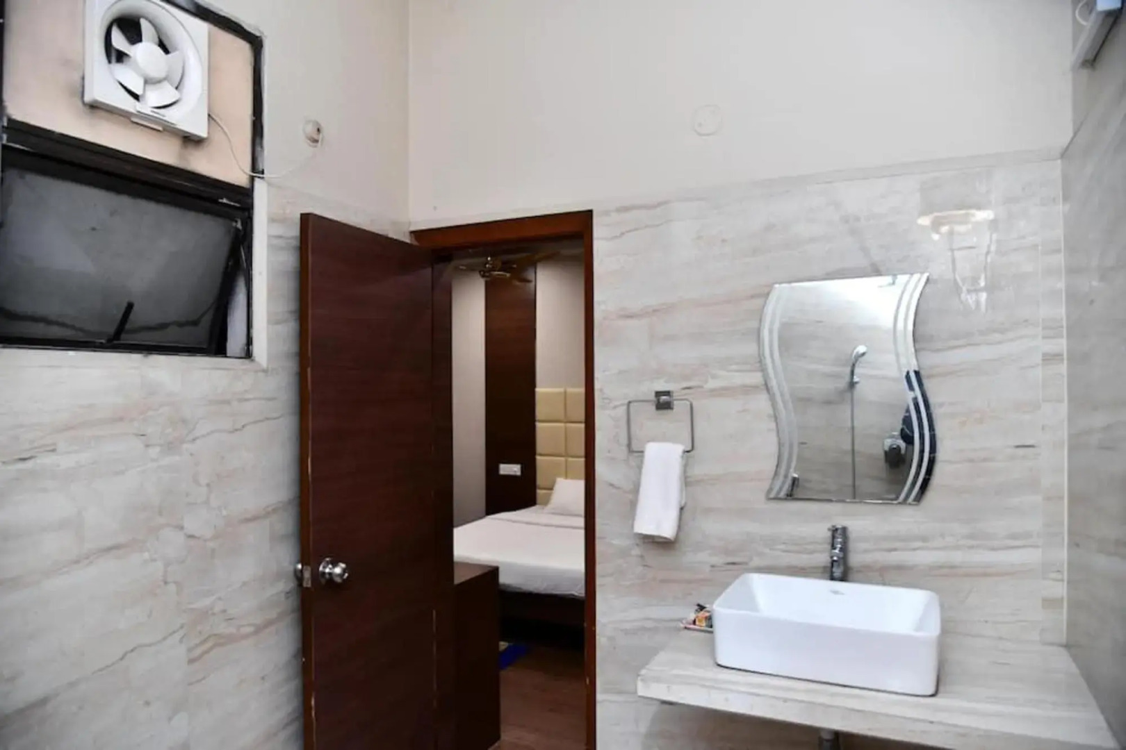 Hotel Shiva Palace