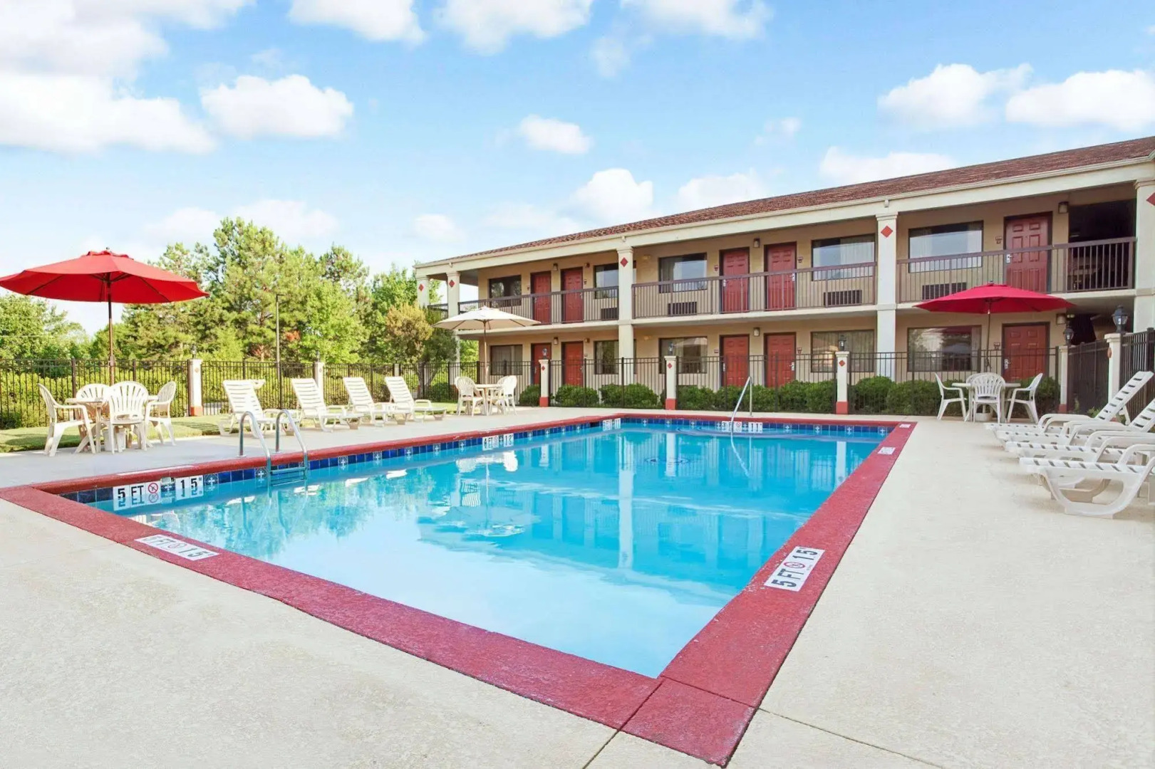 Days Inn by Wyndham Adairsville