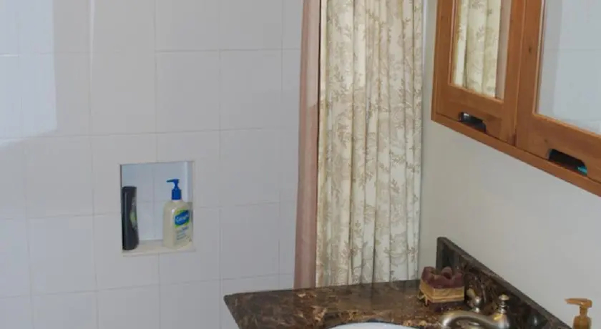 Two Bedroom Townhouse - East 15th Street