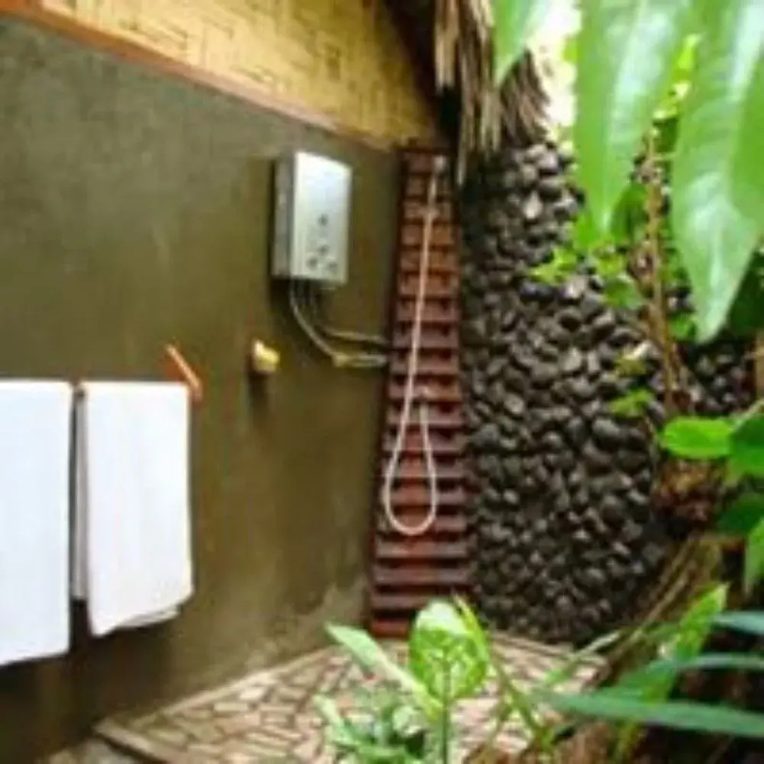 Tanna Ikamir Bungalows and Accomodations