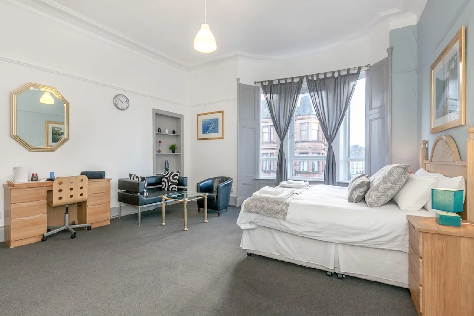 Oakshaw Guesthouse - Glasgow Airport