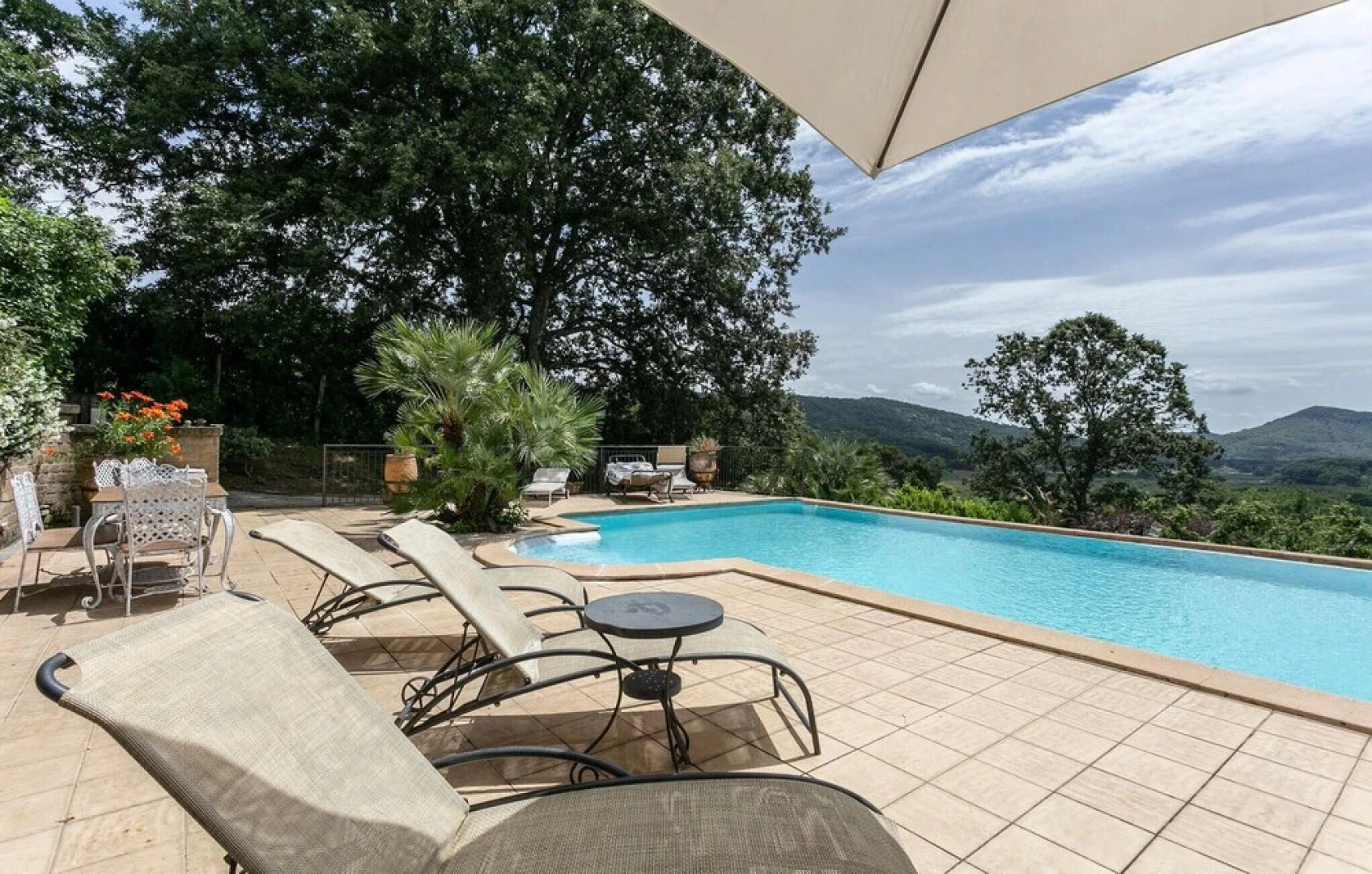 Nice Home in Bassano Romano With 4 Bedrooms, Outdoor Swimming Pool and Swimming Pool