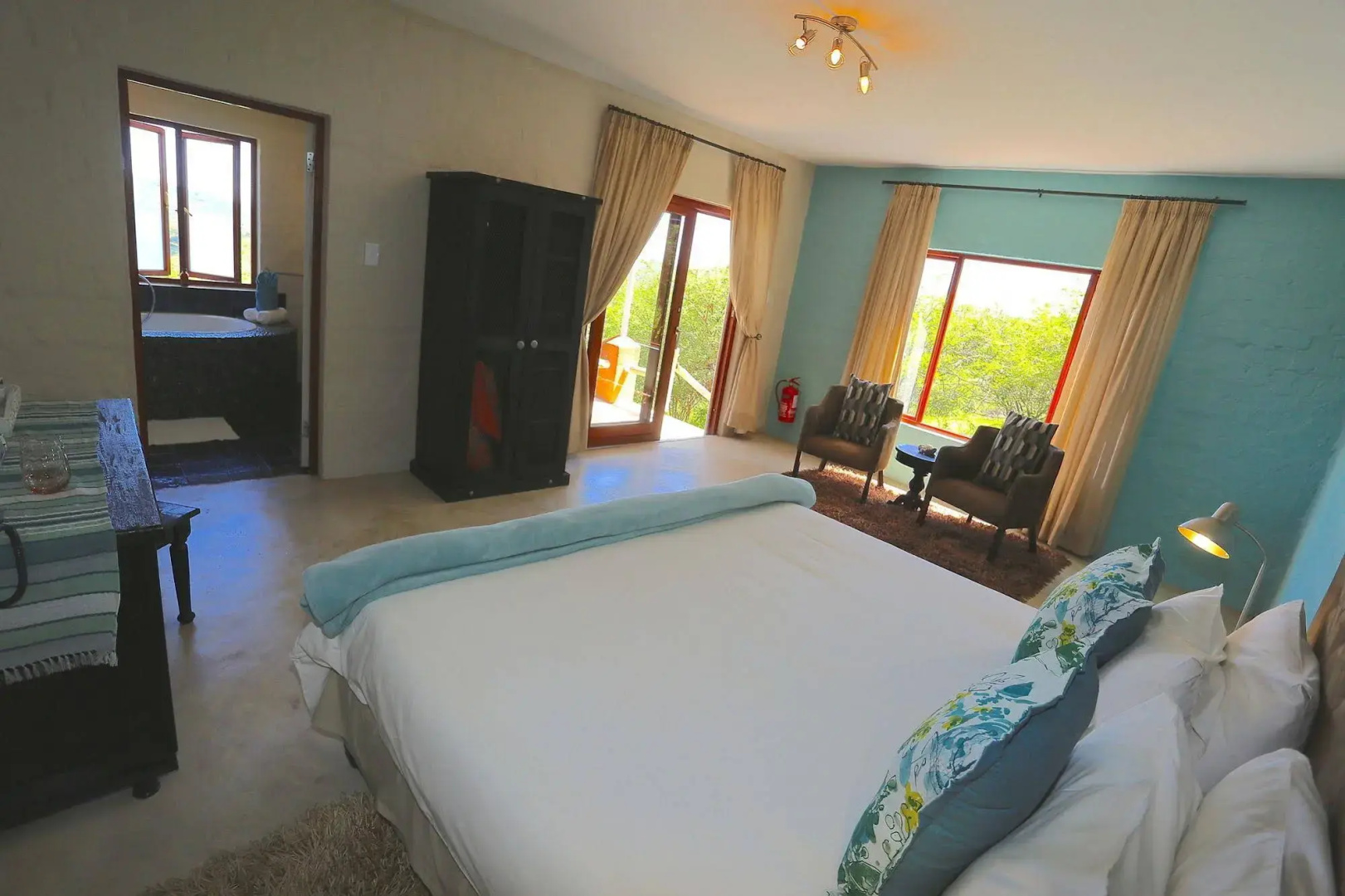 River Crossing Lodge