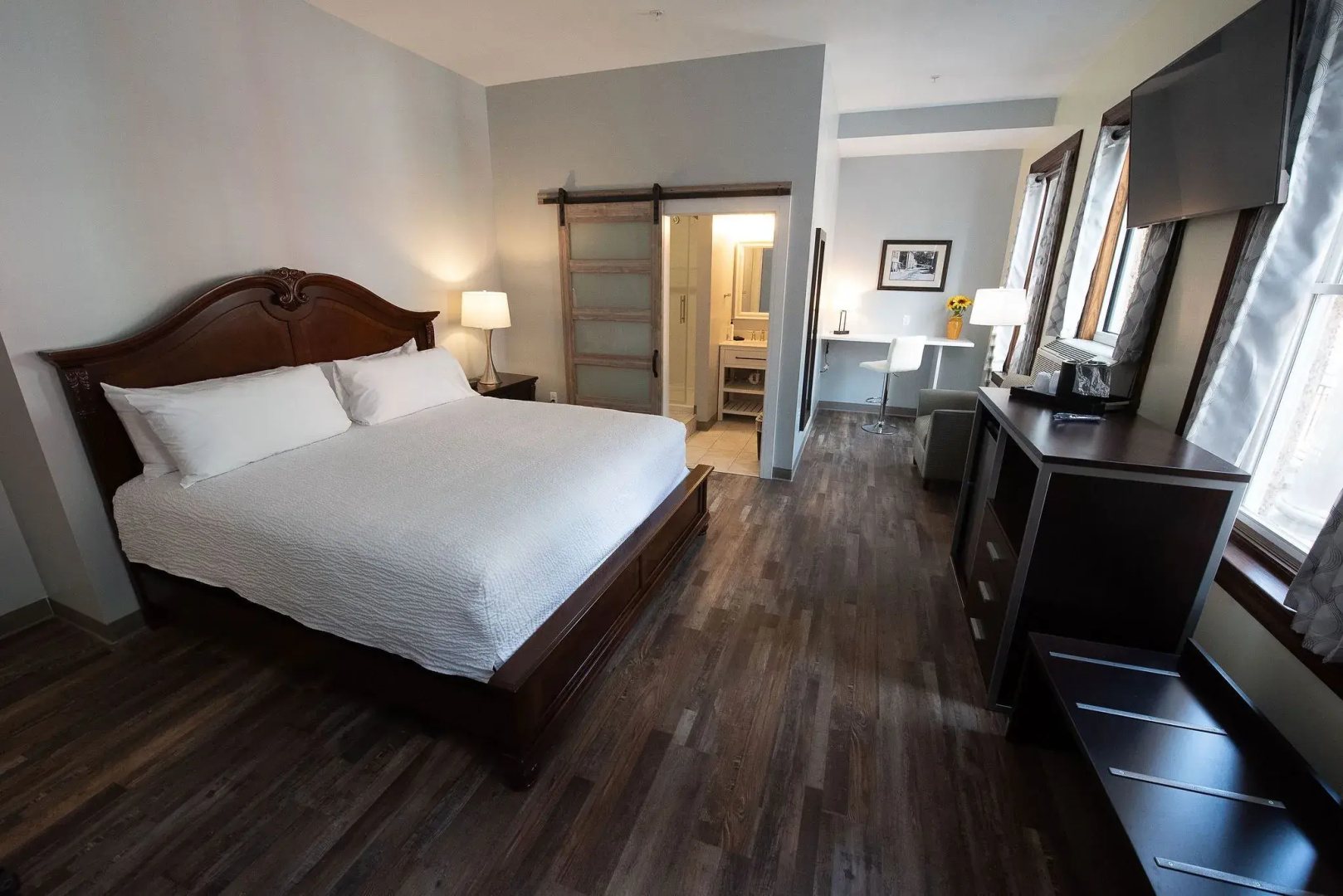 Suites on Broadway