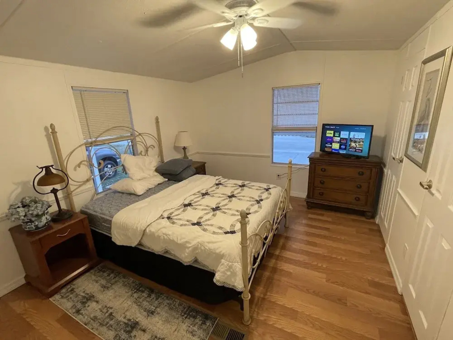 Taylor Creek River Cottage By The Boat Ramp 2 Bedroom Cottage by RedAwning