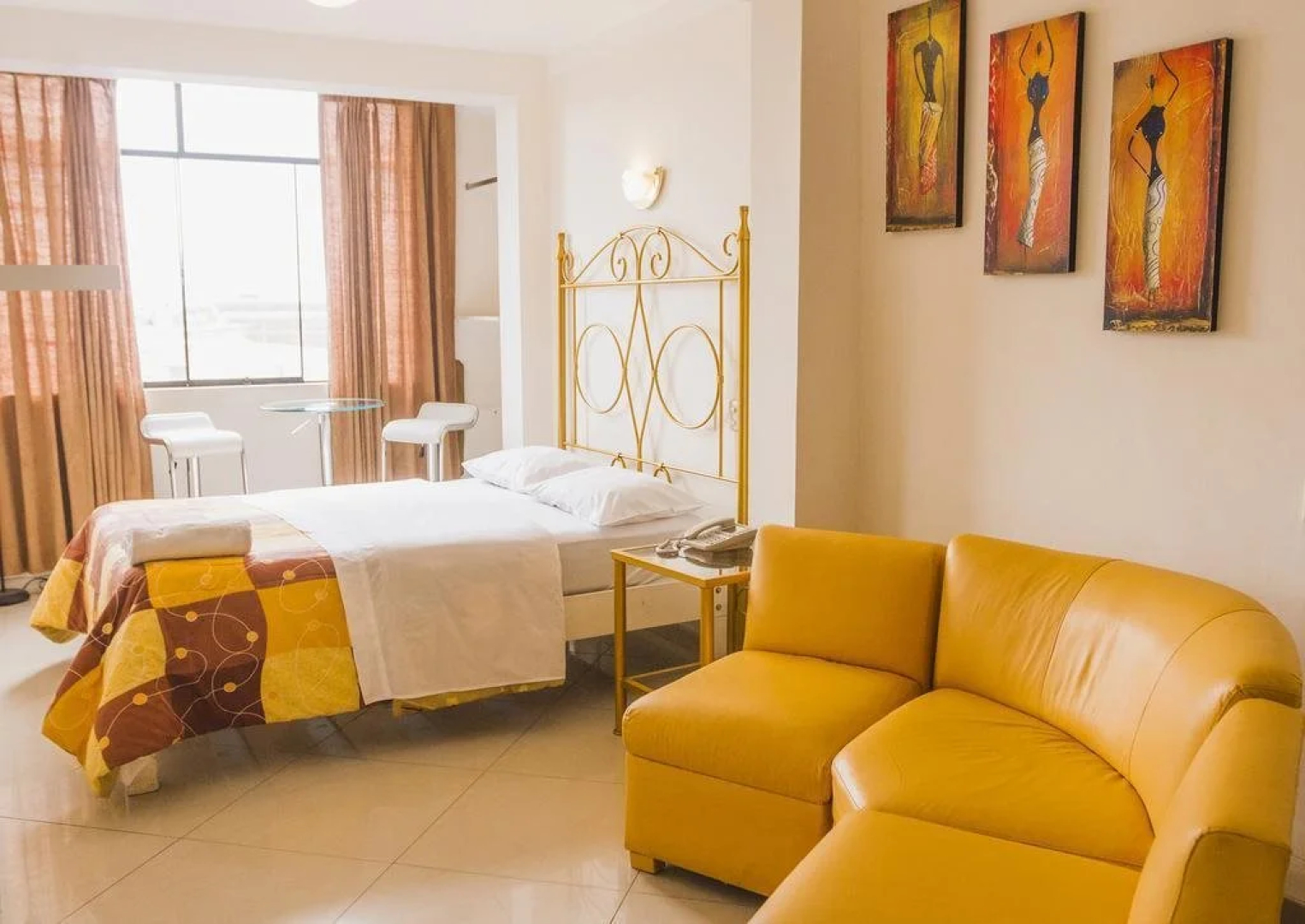Zentra Hotel