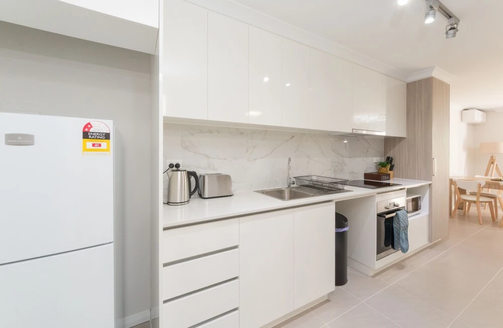 Lakeview Apartment Suite 17