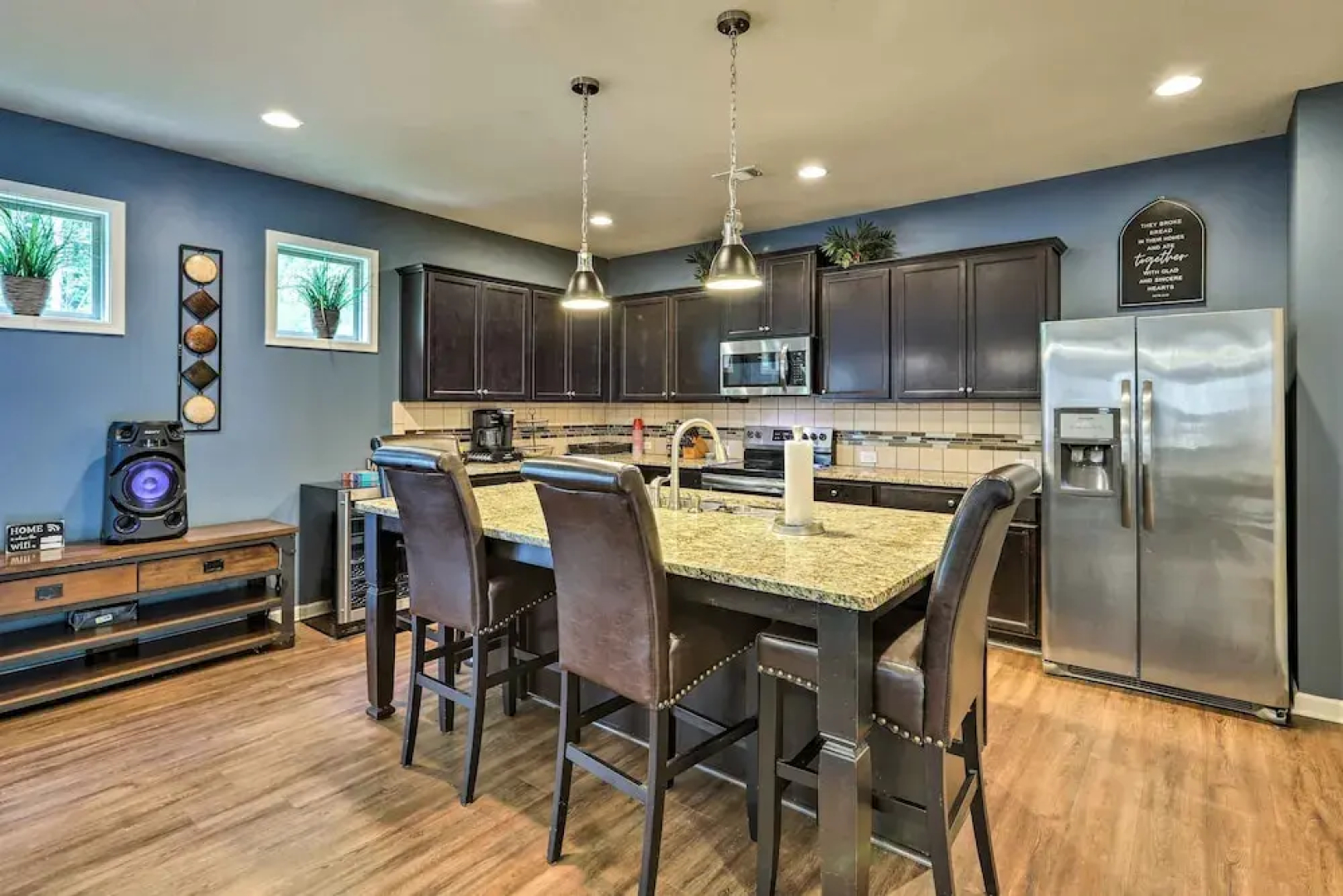 Elegant Home ~ 20 Mi to Downtown Atlanta: Pets OK!