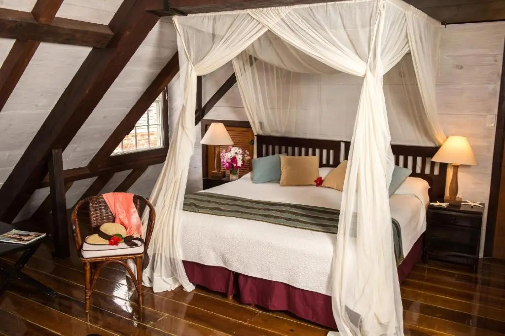 Admiral's Inn and Gunpowder Suites