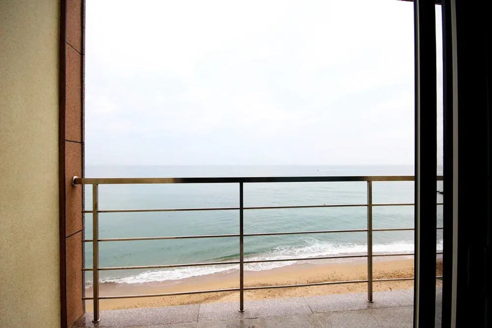 Yeongdeok Ganggu Port Into