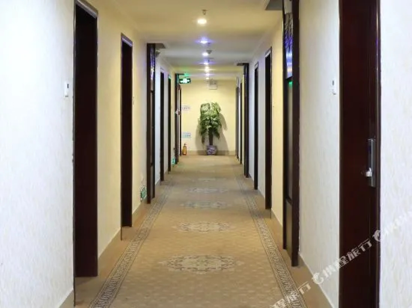 Sainan Hotel (Yangjiang Yueyun Bus Terminal)