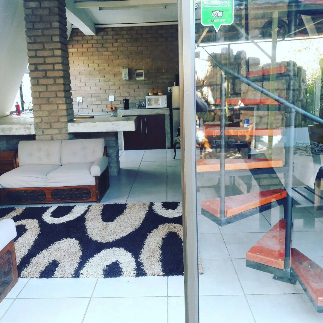 Tsumeb Backpackers & Safari