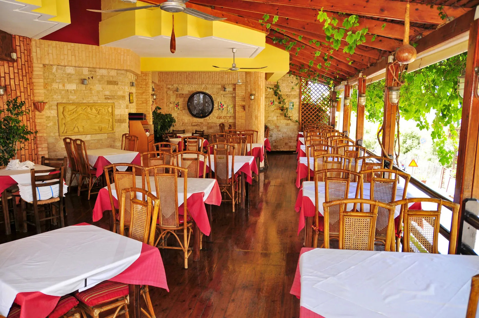 Ariadni Palace Apartments