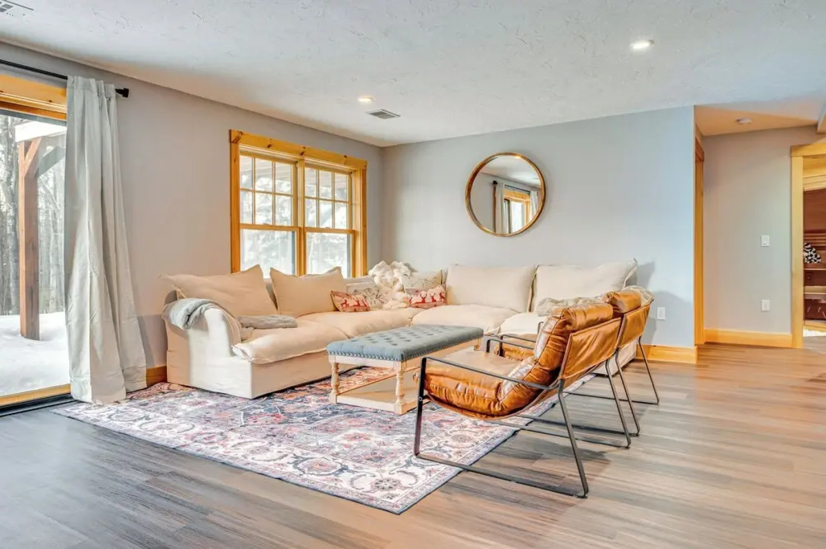 6 Mi to Lake Winnipesaukee: New Hampshire Home