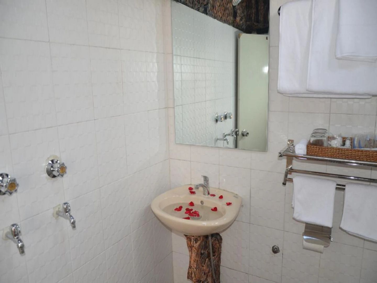 Royal Yadanarbon Hotel