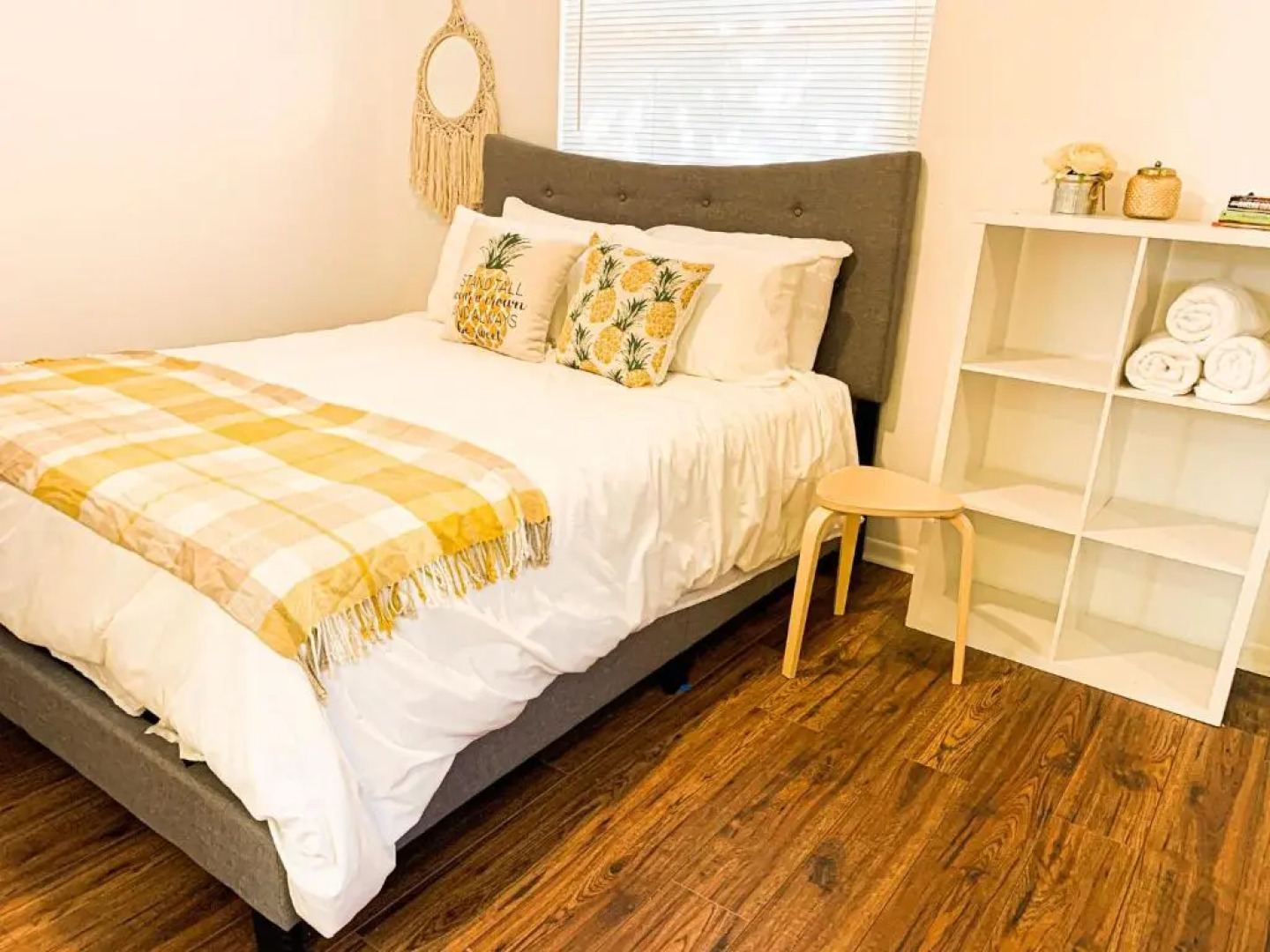 Pineapple Studio by Beach W/Full Kitchen