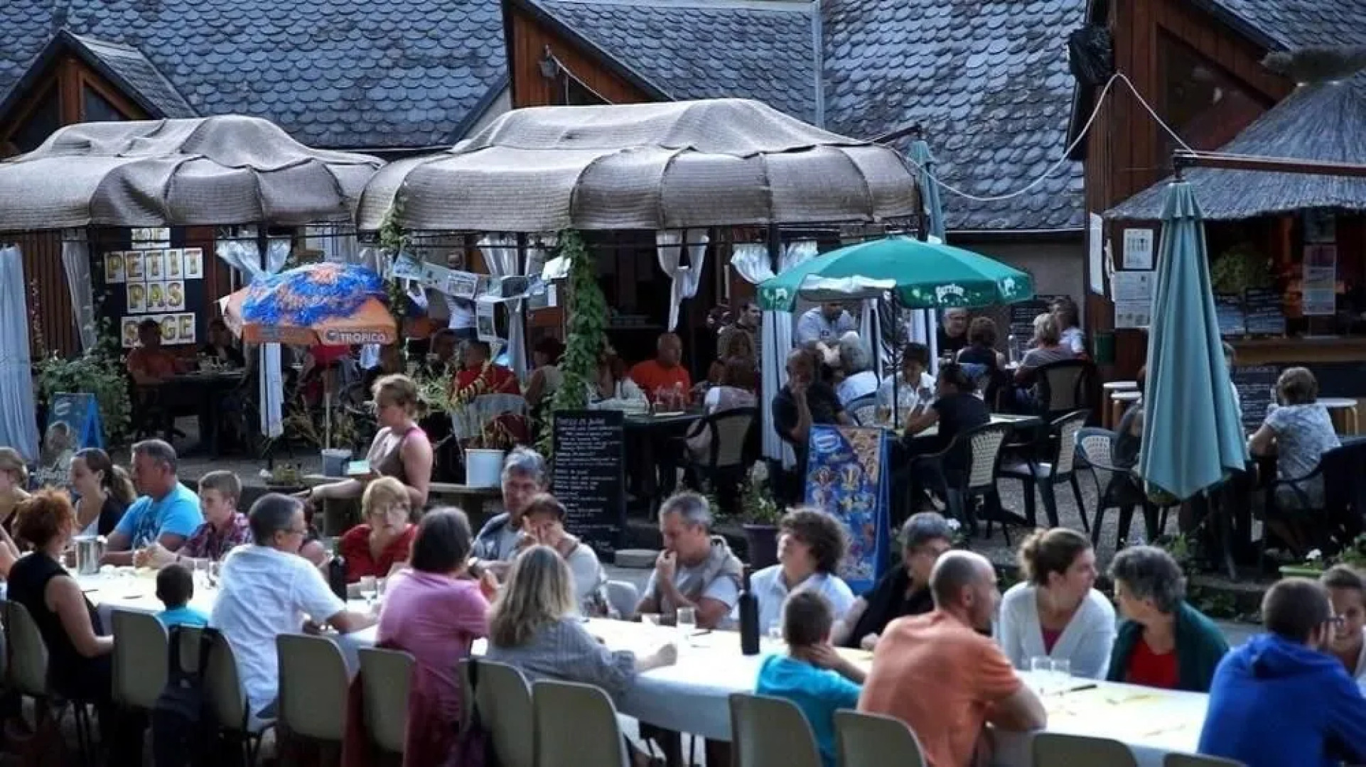 Camping le Paisserou - Chalets