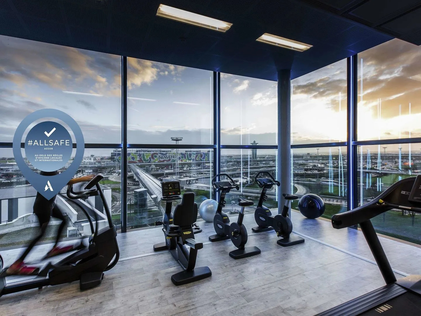 Novotel Paris Coeur d'Orly Airport