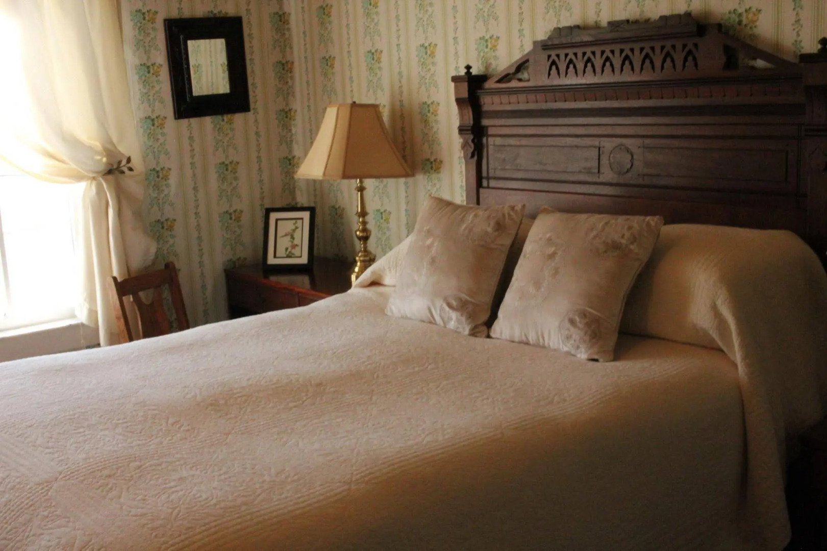 The Historic Requa Inn