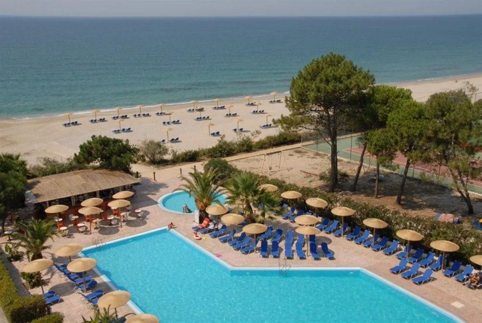 Ninos Grand Beach Resort